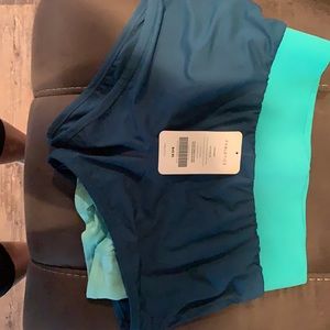 Fabletic Olesia workout short